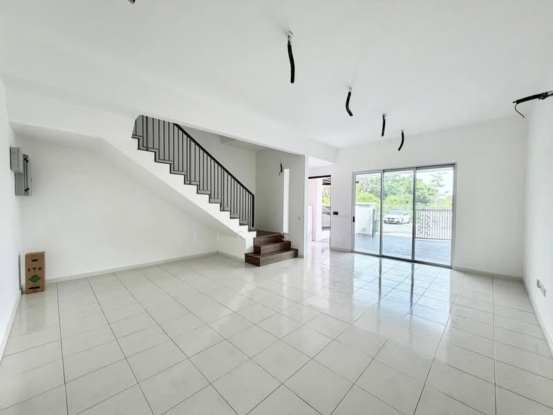 Rumah Teres 2 Tingkat untuk Dijual di Taman Sepang (Sepang) - Alif Saad - PropertyGuru.com.my