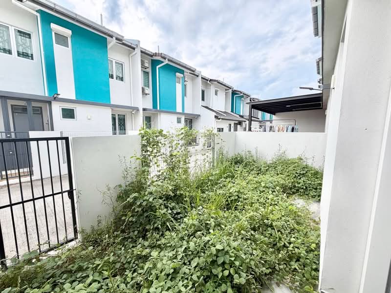 Rumah Teres 2 Tingkat untuk Dijual di Taman Sepang (Sepang) - Alif Saad - PropertyGuru.com.my