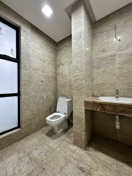 Rumah Banglo untuk Dijual di Bukit Jelutong (Shah Alam) - Jess Tee - Bathroom - PropertyGuru.com.my