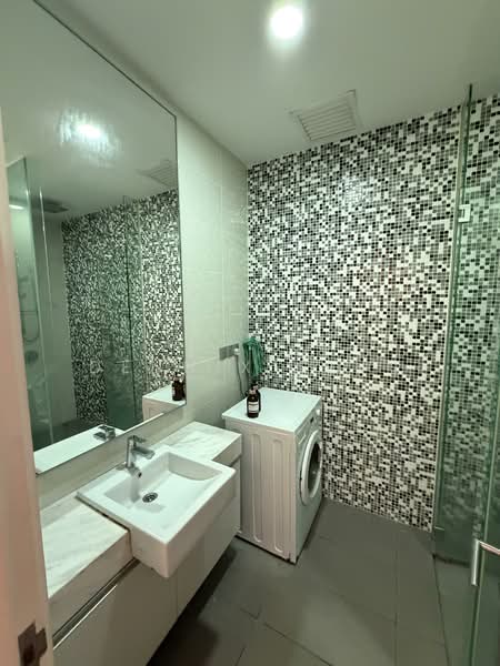 Service Residence for Rent at M Suites - Dennix Chin - Bathroom - PropertyGuru.com.my