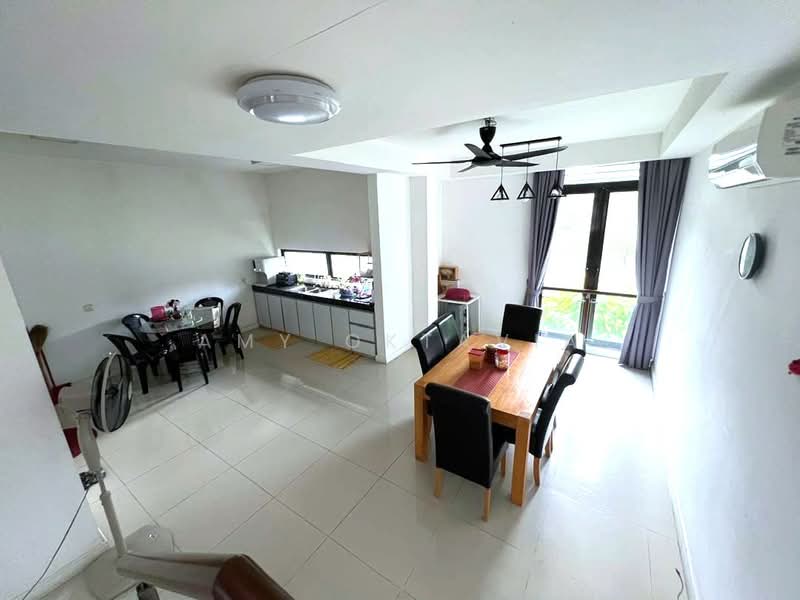 3-storey Terraced House for Rent in Cyberjaya (Selangor) - Amy Oktavia - Kitchen - PropertyGuru.com.my