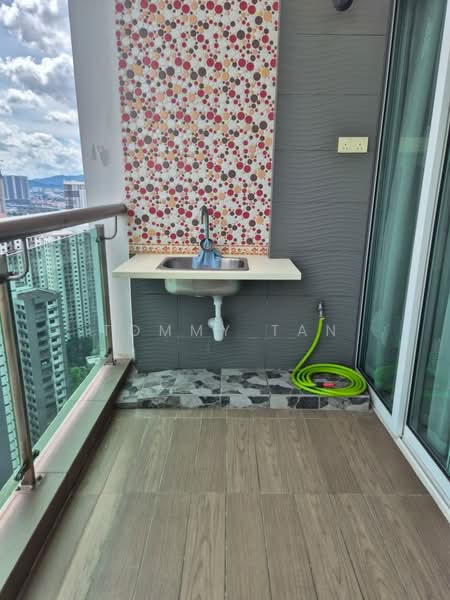 Kondominium untuk Disewa di Sri Putramas III / Royal Regent - TOMMY TAN - Balcony - PropertyGuru.com.my