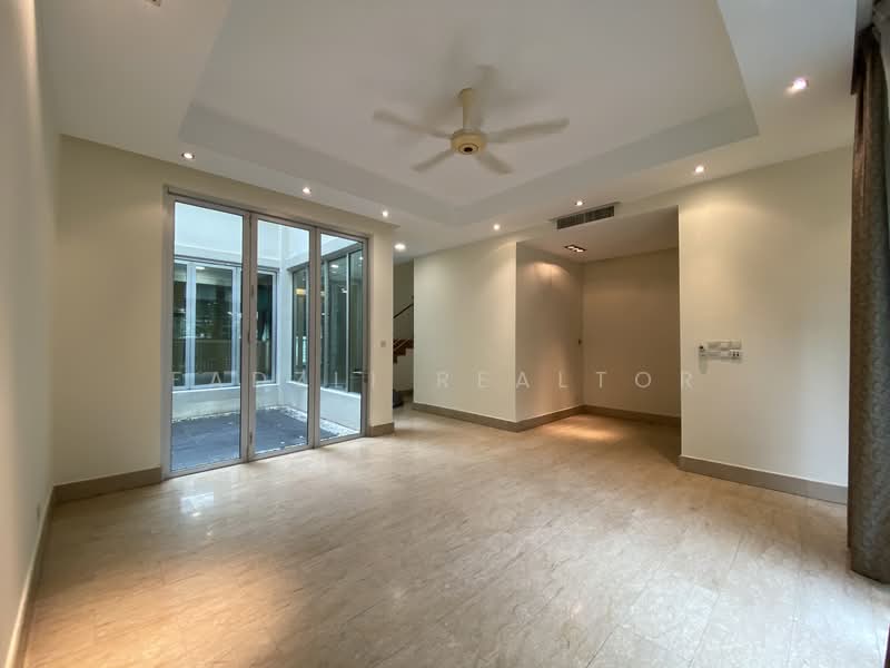 Rumah Berkembar untuk Dijual di Mont Kiara (Kuala Lumpur) - Fadzli Realtor - Living Room - PropertyGuru.com.my