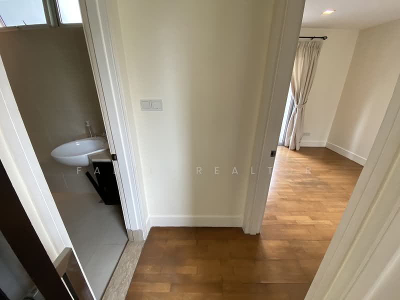 Rumah Berkembar untuk Dijual di Mont Kiara (Kuala Lumpur) - Fadzli Realtor - Bathroom - PropertyGuru.com.my