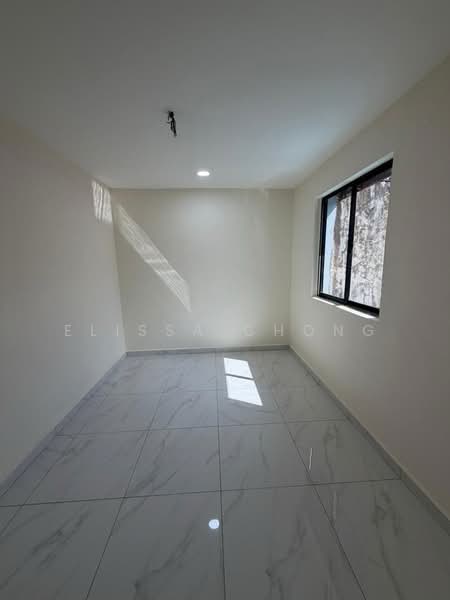 Rumah Teres 2 Tingkat untuk Dijual di Permas Jaya (Johor Bahru) - Elissa Chong - PropertyGuru.com.my