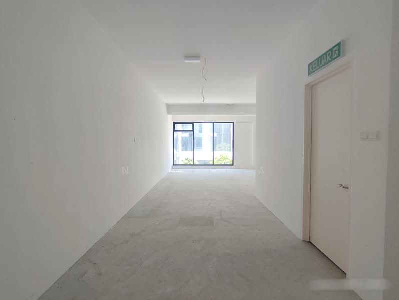 Kedai / Pejabat untuk Dijual di Aspen Vision City (Batu Kawan) - N. Melisa - Corridor - PropertyGuru.com.my