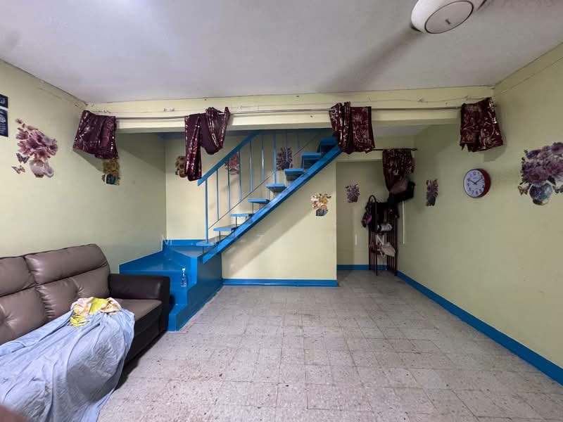 2-storey Terraced House for Sale in Taman Putra (Ampang) - M.J Zairin - Living Room - PropertyGuru.com.my
