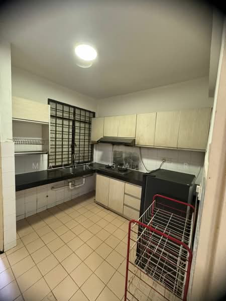 Kondominium untuk Disewa di Cyberia Smart Homes - Malik Sarwar - Kitchen - PropertyGuru.com.my