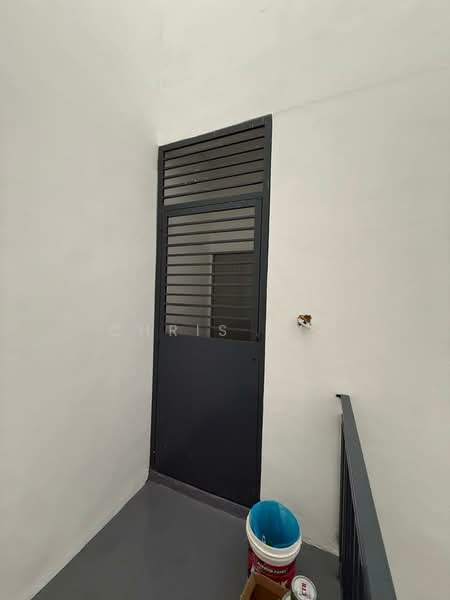 Kedai untuk Disewa di Bandar Tasik Kesuma (Beranang) - Chris Tye - Corridor - PropertyGuru.com.my