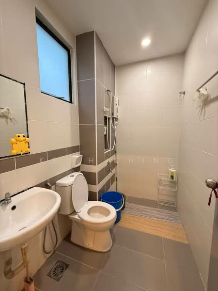Rumah Teres 2 Tingkat untuk Dijual di Taman Dato Onn (Johor Bahru) - Keith Ching - Bathroom - PropertyGuru.com.my