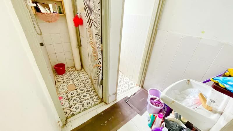 Apartment for Sale at Pangsapuri Bukit Baru - Noraini Dahan - Bathroom - PropertyGuru.com.my