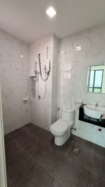 Service Residence for Sale at Sky Breeze Service Apartment - Terence Tan - PropertyGuru.com.my