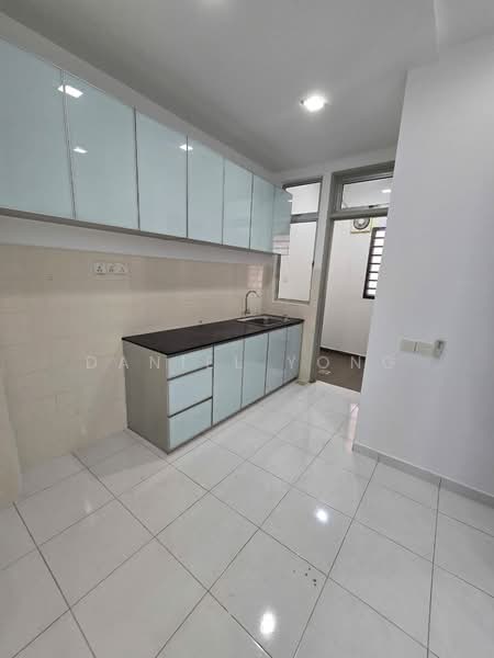 Rumah Teres 2 Tingkat untuk Dijual di Setia Tropika (Johor Bahru) - Daniel Yong - Kitchen - PropertyGuru.com.my