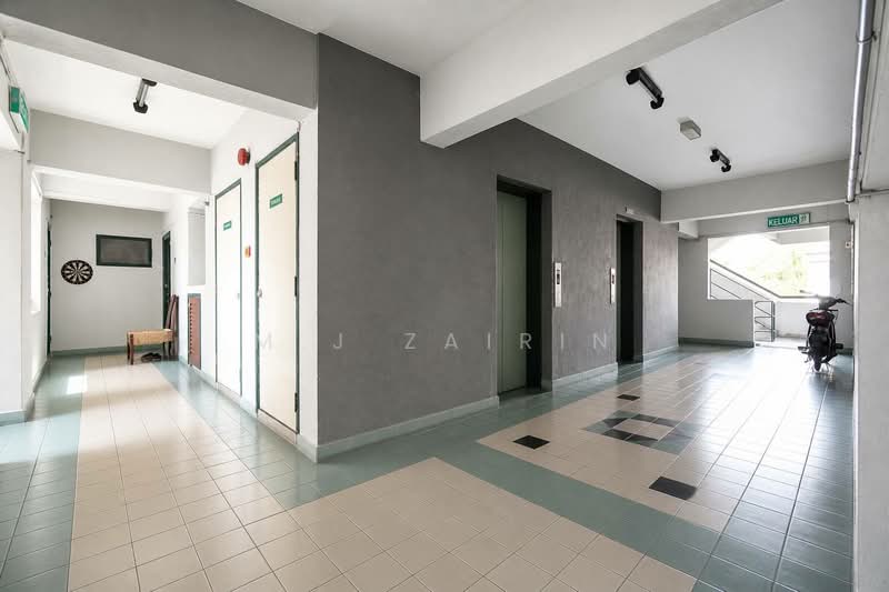 Condominium for Sale at Tiara Ampang - M.J Zairin - Corridor - PropertyGuru.com.my