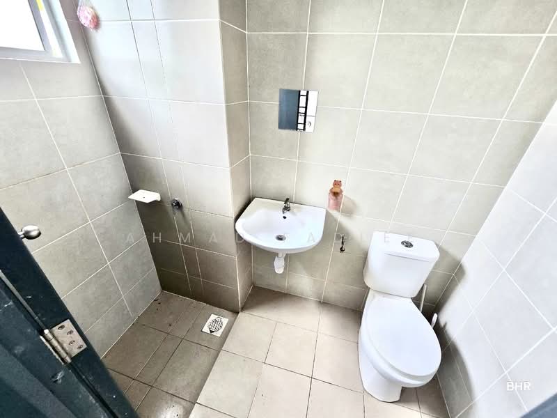Rumah Teres 2 Tingkat untuk Dijual di Dengkil (Selangor) - Ahmad Fadlee - PropertyGuru.com.my