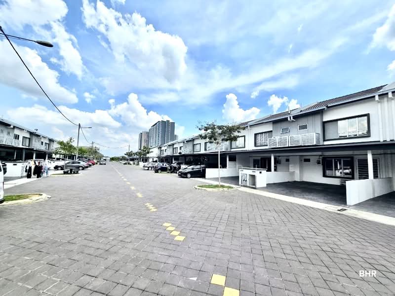 Rumah Teres 2 Tingkat untuk Dijual di Dengkil (Selangor) - Ahmad Fadlee - PropertyGuru.com.my