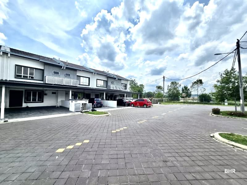 Rumah Teres 2 Tingkat untuk Dijual di Dengkil (Selangor) - Ahmad Fadlee - PropertyGuru.com.my