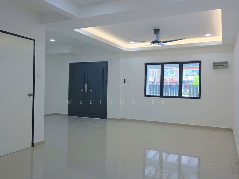 Rumah Teres 2 Tingkat untuk Dijual di Taman Putri Kulai (Kulai) - Melinda Ee - Living Room - PropertyGuru.com.my