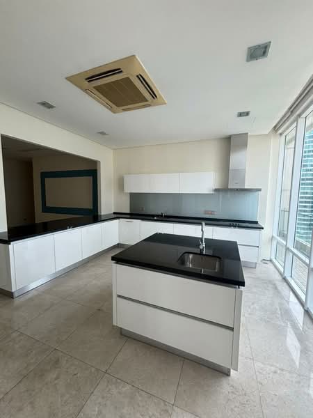 Service Residence for Rent at The Oval - Kelvin Tan - Kitchen - PropertyGuru.com.my