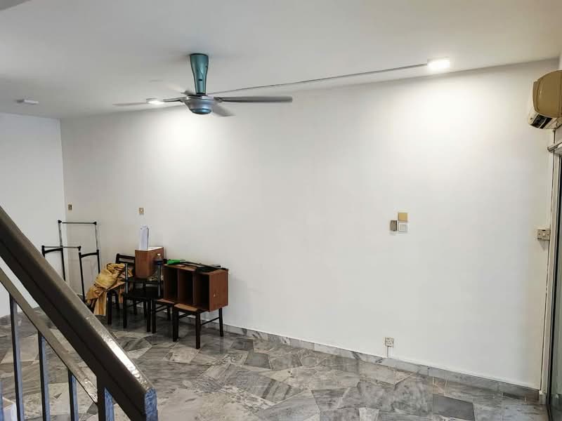 2-storey Terraced House for Sale in BANDAR PUCHONG JAYA (Puchong) - John Lee - Living Room - PropertyGuru.com.my
