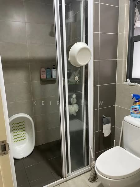 Condominium for Sale at Lakeville Residence - Keira Low - Bathroom - PropertyGuru.com.my