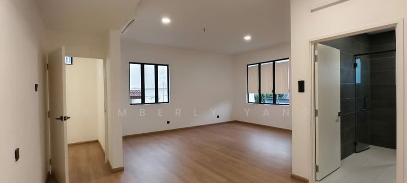 2-storey Terraced House for Sale in Taman Desa (Kuala Lumpur) - Kimberly Yang - Master Bedroom - PropertyGuru.com.my