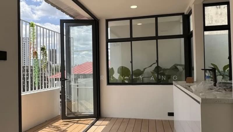 2-storey Terraced House for Sale in Taman Desa (Kuala Lumpur) - Kimberly Yang - Balcony - PropertyGuru.com.my