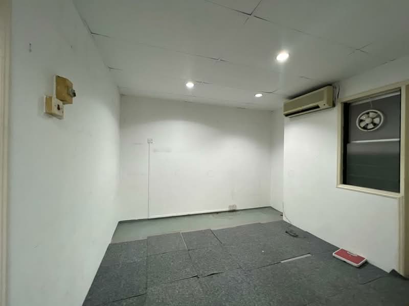 Office for Sale in KLCC (KL City Centre) - Annie Chong - Interior - PropertyGuru.com.my