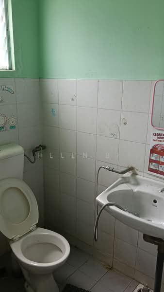 Shop / Office for Rent in Taman Pokok Mangga (Balai Panjang) - Helen BF - Bathroom - PropertyGuru.com.my