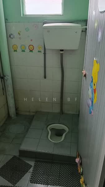 Shop / Office for Rent in Taman Pokok Mangga (Balai Panjang) - Helen BF - Bathroom - PropertyGuru.com.my