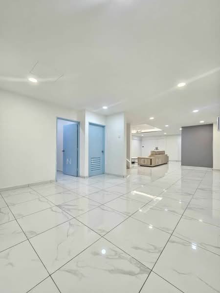 Rumah Teres 2 Tingkat untuk Dijual di Taman Desa Jaya (Johor Bahru) - Daniel Yong - Living Room - PropertyGuru.com.my
