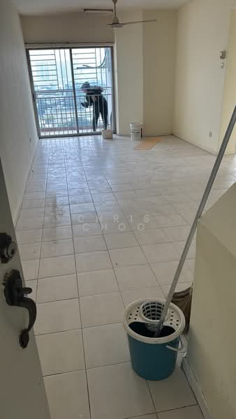 Kondominium untuk Disewa di Warisan City View - Chris Choo - Balcony - PropertyGuru.com.my