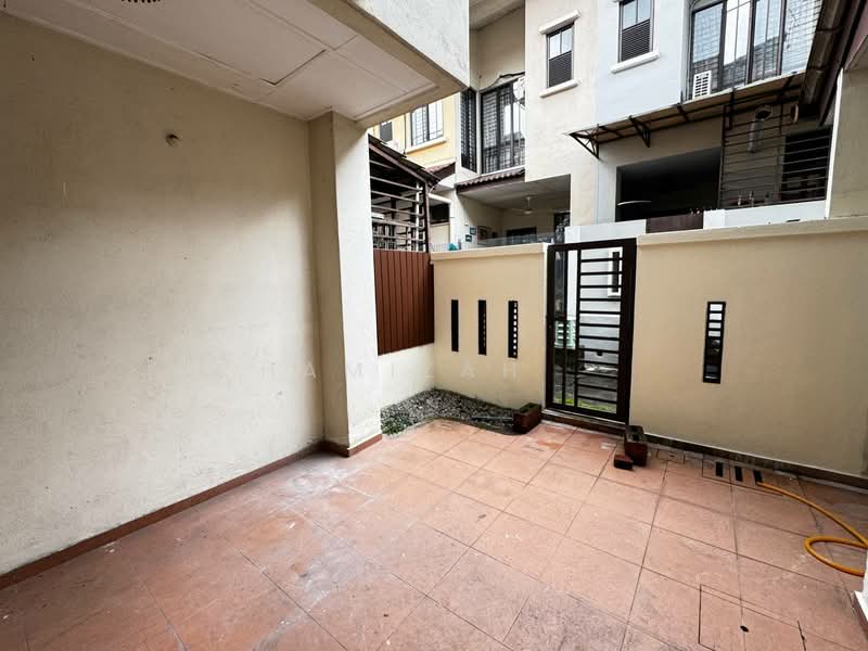 Terraced House for Sale in Bukit Jelutong (Shah Alam) - Hamizah . - Exterior - PropertyGuru.com.my