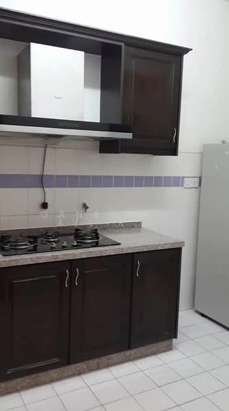 Condominium for Sale at Cyberia Crescent 1 - Ganabathi A/L Ramachandran - Kitchen - PropertyGuru.com.my