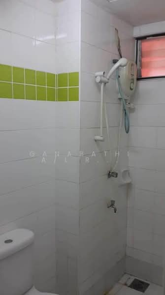 Condominium for Sale at Cyberia Crescent 1 - Ganabathi A/L Ramachandran - Bathroom - PropertyGuru.com.my