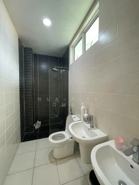 Semi-Detached House for Sale in Seksyen U10 (Shah Alam) - Nur Alia Omar - Bathroom - PropertyGuru.com.my