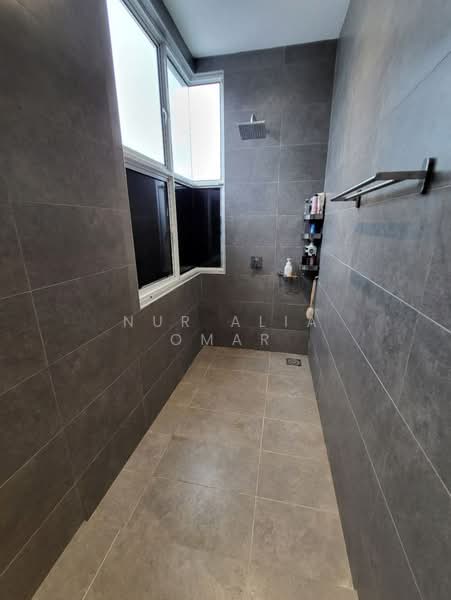 Semi-Detached House for Sale in Seksyen U10 (Shah Alam) - Nur Alia Omar - Bathroom - PropertyGuru.com.my