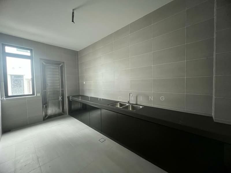 Rumah Teres 2 Tingkat untuk Dijual di Bandar Seri Alam (Masai) - Keith Ching - Kitchen - PropertyGuru.com.my
