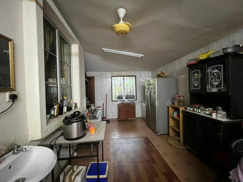 Semi-Detached House for Sale in Taman Putri (Kulai) - Ryan Chong - PropertyGuru.com.my