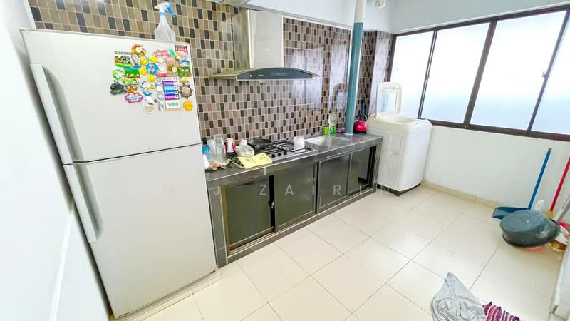 Rumah Flat untuk Dijual di Flat Danau Kota - M.J Zairin - Kitchen - PropertyGuru.com.my