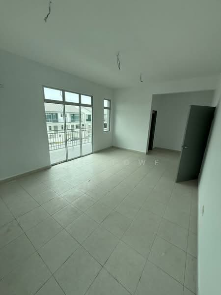 Link Bungalow for Sale in Skudai (Johor) - Wee Howe - Living Room - PropertyGuru.com.my