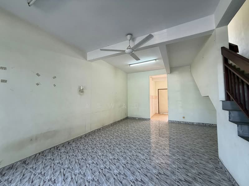 2-storey Terraced House for Sale in Taman Ilmu (Nibong Tebal) - Aswad . - Living Room - PropertyGuru.com.my