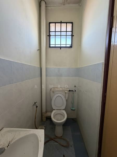 2-storey Terraced House for Sale in Taman Ilmu (Nibong Tebal) - Aswad . - Bathroom - PropertyGuru.com.my