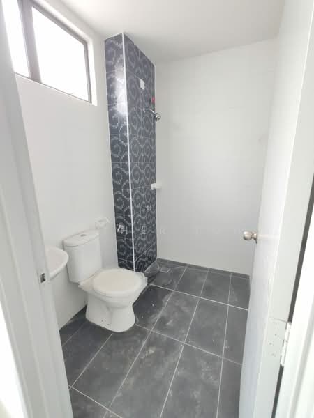 2-storey Terraced House for Sale in Taman Puteri Wangsa (Ulu Tiram) - Esther Toh - PropertyGuru.com.my