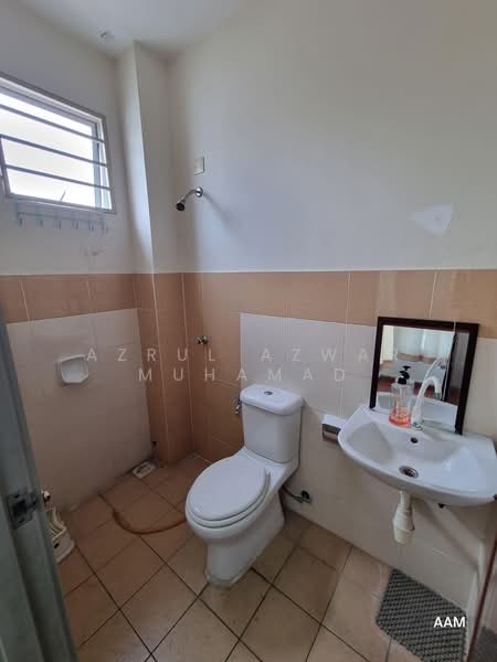 Rumah Berkembar untuk Dijual di Hill Park (Semenyih) - Azrul Azwar Muhamad - Bathroom - PropertyGuru.com.my