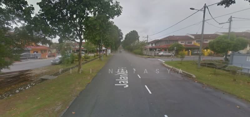 1-storey Terraced House for Sale in Seri Kembangan (Selangor) - Fifi Natasya - Exterior - PropertyGuru.com.my