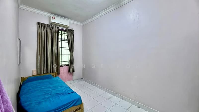 2-storey Terraced House for Sale in Taman Seri Orkid (Skudai) - Orange Koh - Bedroom - PropertyGuru.com.my