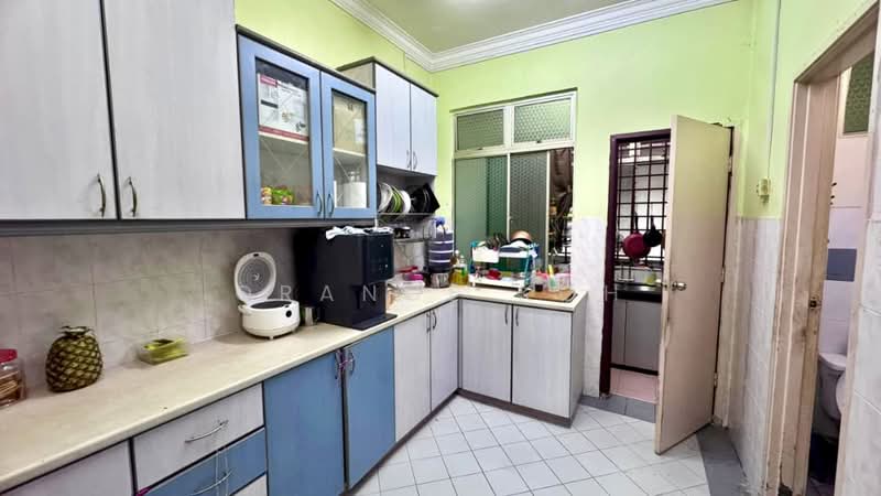 2-storey Terraced House for Sale in Taman Seri Orkid (Skudai) - Orange Koh - Kitchen - PropertyGuru.com.my