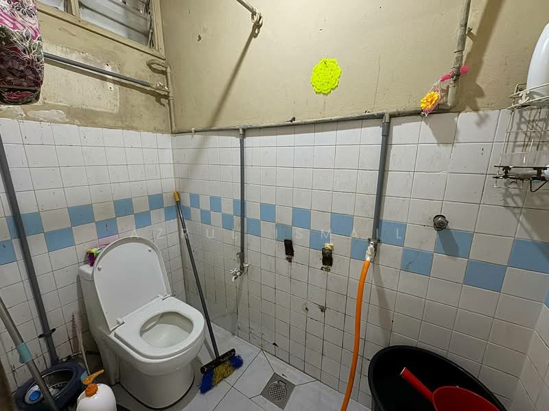 Apartment for Sale at Taman Cheras Jaya - Azrul Ismail - Bathroom - PropertyGuru.com.my