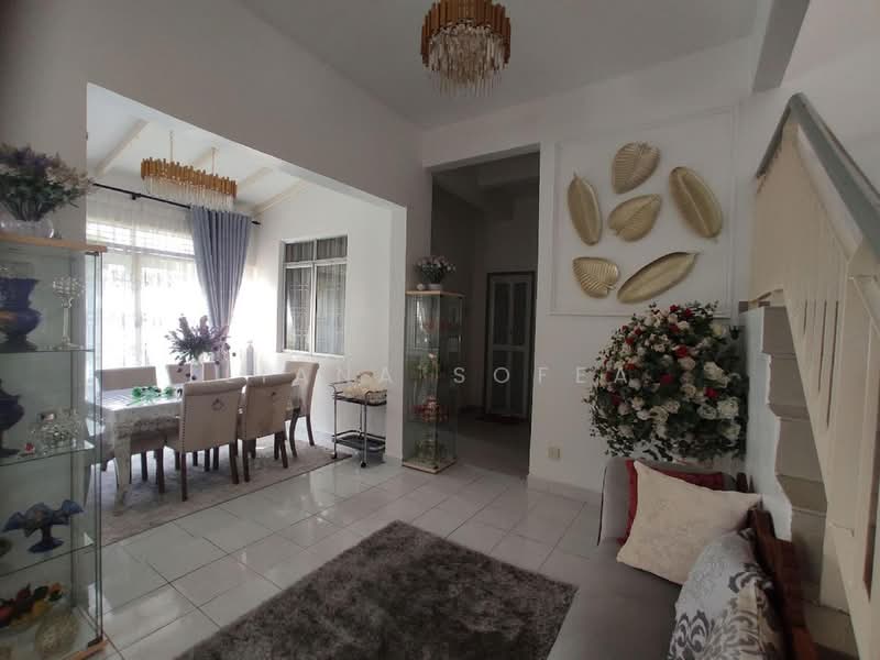 Semi-Detached House for Sale in Bandar Seri Putra (Bangi) - Liana Sofea - Dining Room - PropertyGuru.com.my